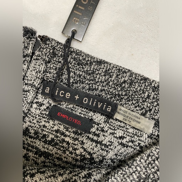 Alice + Olivia Wool Soft Knit Pencil Skirt - Picture 12 of 16